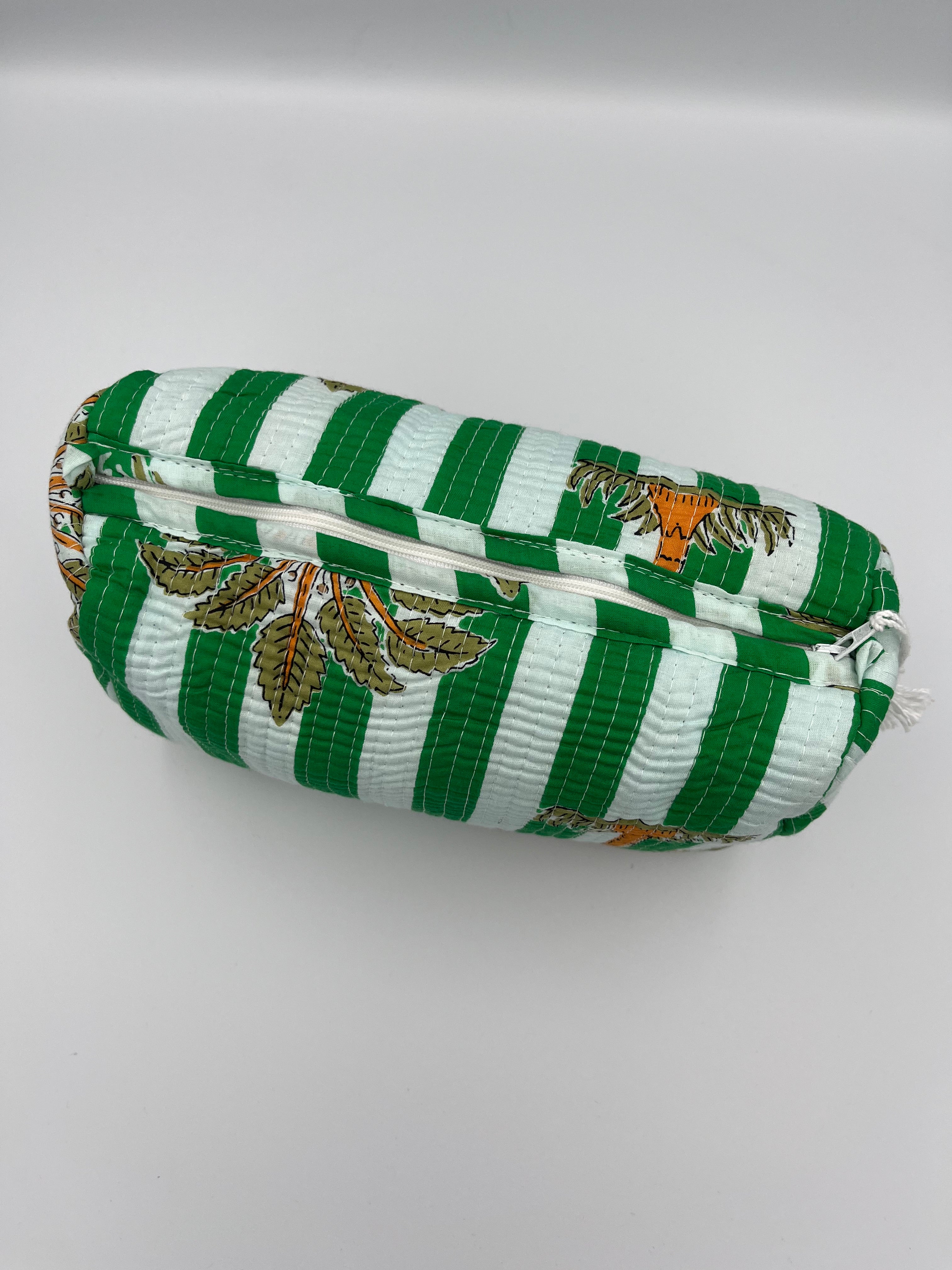 Toilettas – groen/wit – maat L