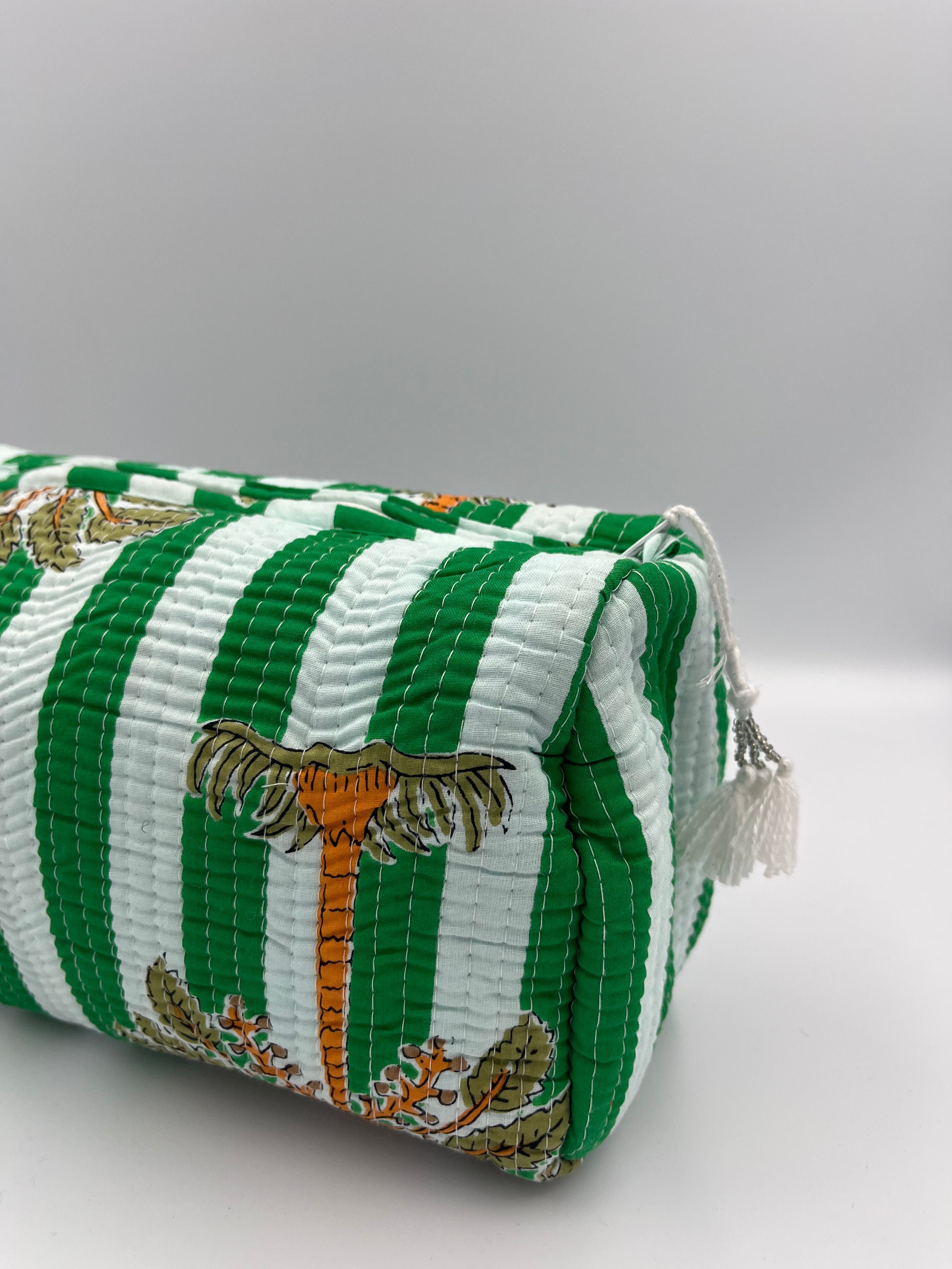 Toilettas – groen/wit – maat L