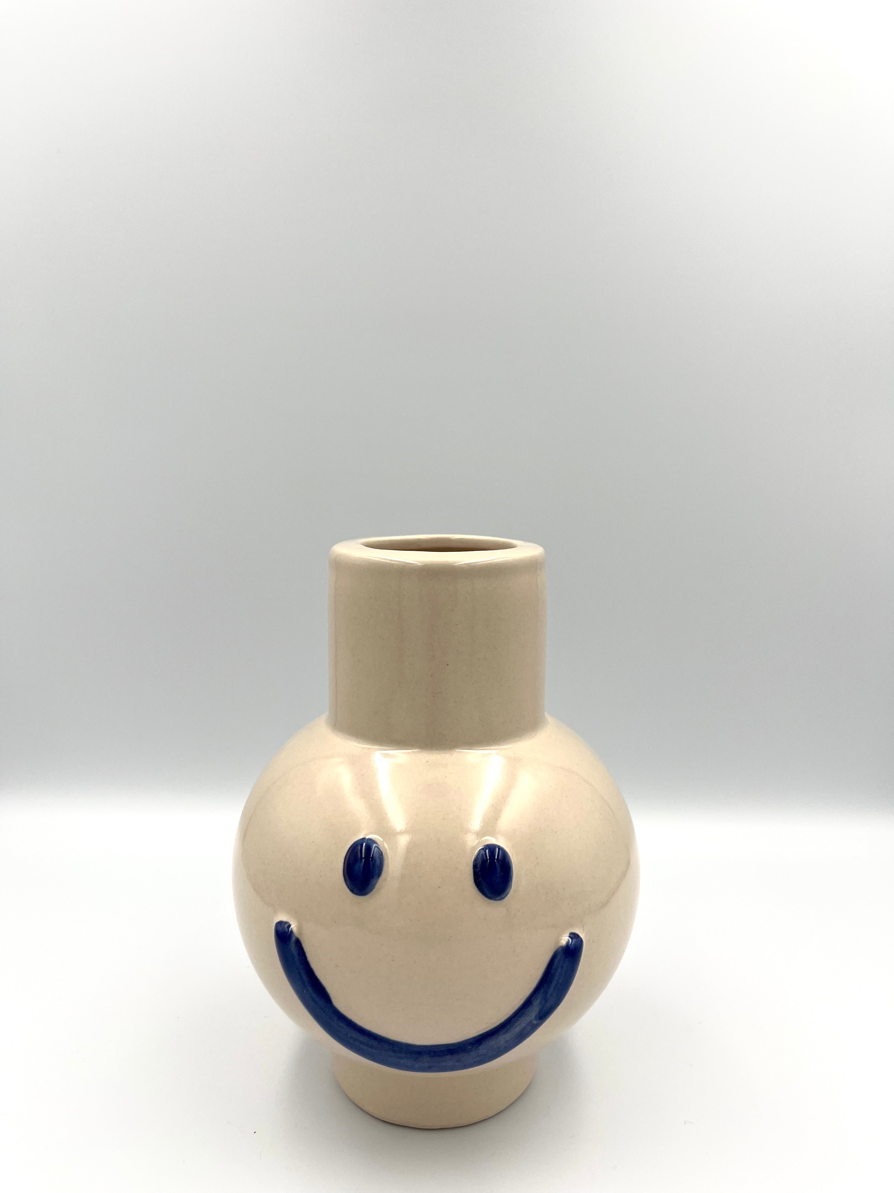 Smiley Vaas